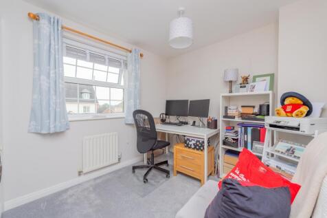 Bedroom 5 - Matt Bowyer Ewemove Whitchurch and Nan