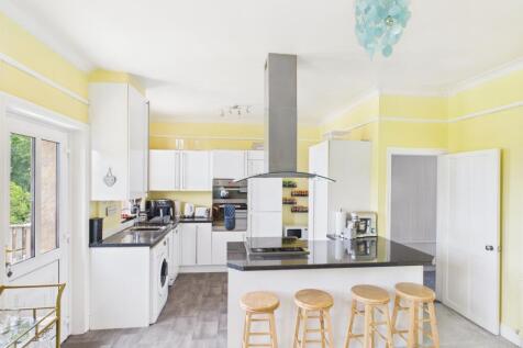 Fitted Breakfast Kitchen