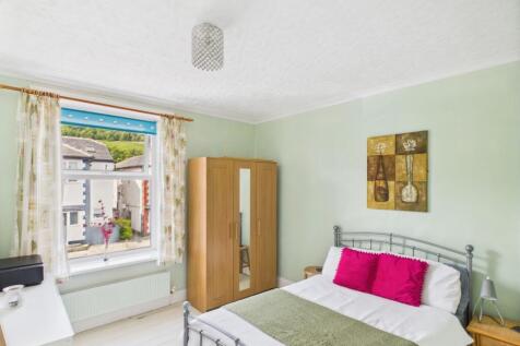 Double front bedroom