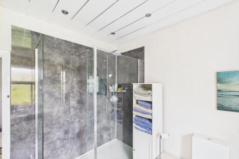 Shower Detail