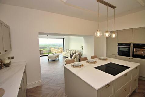 Fitted Kitchen