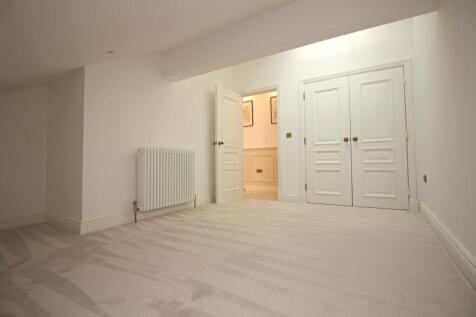 Double Bedroom 4