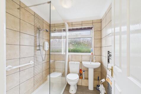 CAM02093G0-PR0061-STILL001