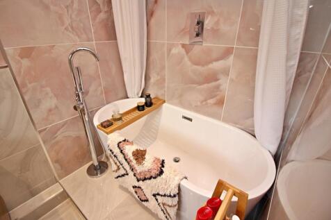 Bath Detail