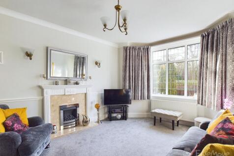 Front Lounge