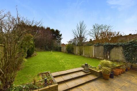 CAM02386G0-PR0112-STILL022