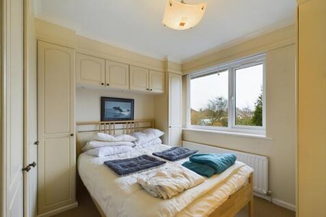 CAM02386G0-PR0112-STILL001