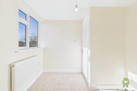 Bedrooms 3