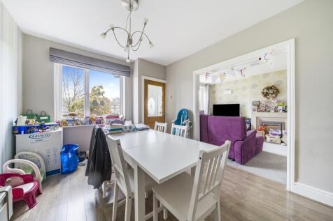 Dining room Ewemove sale Samantha Corbett