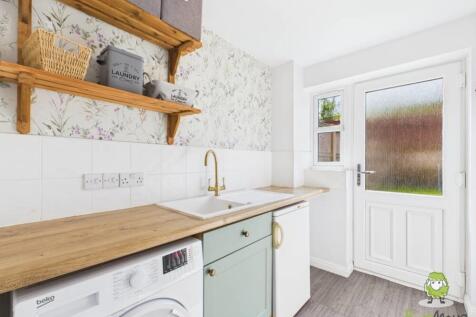 Utility Emily Dimelow Ewemove Whitchurch and Nantw