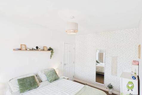 Bedroom 1. Emily Dimelow Ewemove Whitchurch and Na