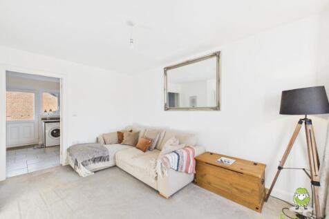 Living Room Charlotte Thomasson Ewemove Whitchurch