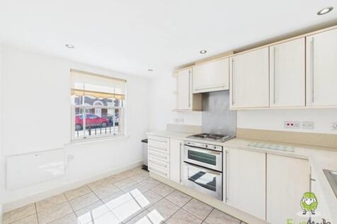 Kitchen. - Emily Dimelow Ewemove Whitchurch and Na