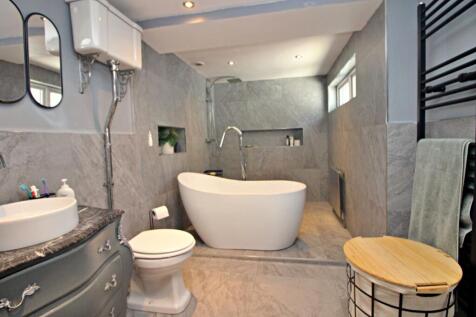 Luxury Four Piece Bathroom