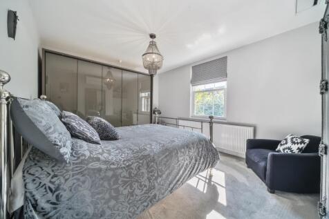 EweMove Sale 3 Rutland Lane