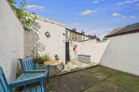 Private Rear Yard