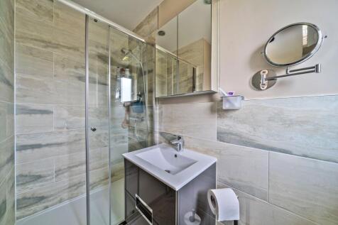 15 Ensuite 3