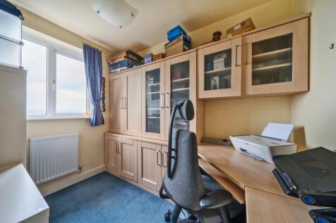 18 Bed 4 or Office