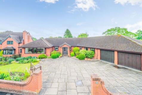 Front of Property EmilyDimelowEwemoveWhitchurchand