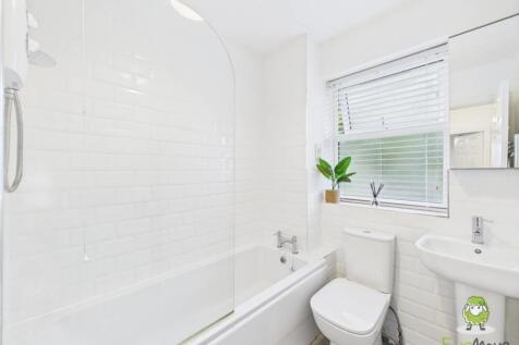 Bathroom EmilyDimelowEwemoveWhitchurchandNantwich