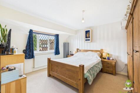 Bedroom 1 - Charlotte Thomasson Ewemove Whitchurch
