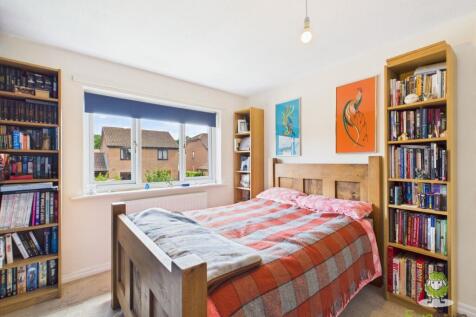 Bedroom 2 - Charlotte Thomasson Ewemove Whitchurch
