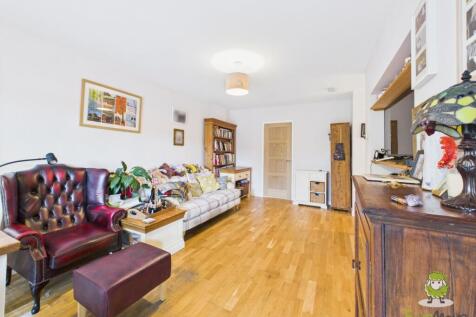 Living Room - Charlotte Thomasson Ewemove Whitchu