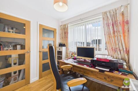 Bedroom 2 - Charlotte Thomasson Ewemove Whitchuch