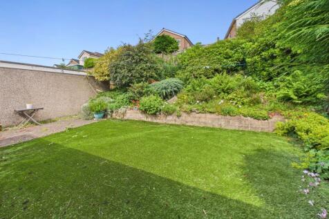 Artificial Turfed Rear Garden