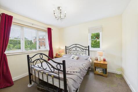 Bedroom 1a