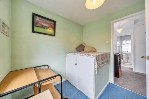 Bedroom 3 - 104 OLD MEADOW LANE - EweMove Sale