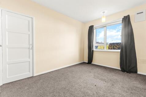 Bedroom 2 - 5 Swithin Road - EweMove Sale