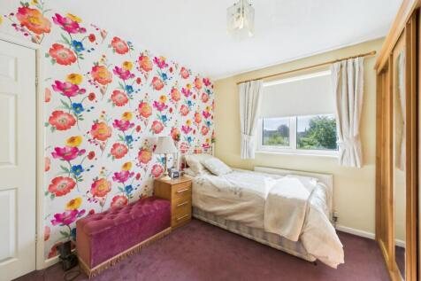 CAM02386G0-PR0145-STILL032