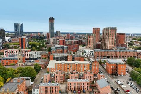 Cityscape - drone image - EweMove