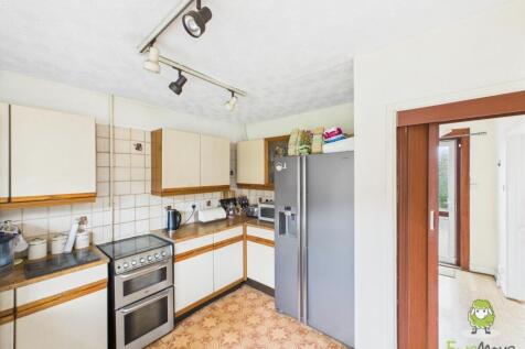 CAM02463G0-PR0077-STILL005