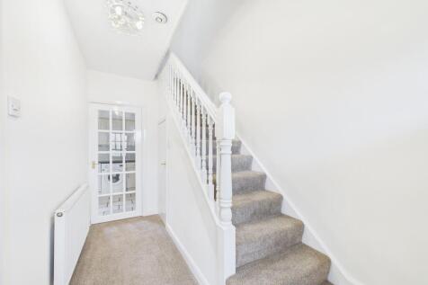 CAM02386G0-PR0146-STILL007