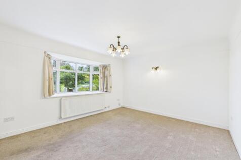 CAM02386G0-PR0146-STILL006