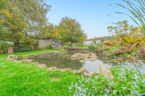 Pond-Lodge EmilyDimelowEwemoveWhitchurchandNantwic