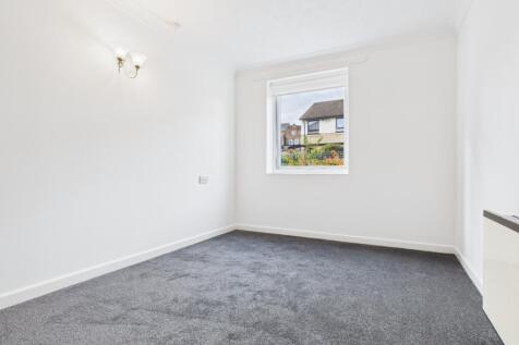 Bedroom - Mere Court - EweMove Estate Agents