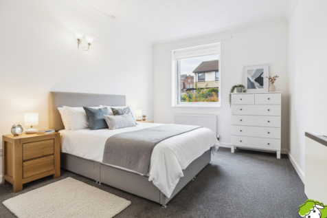 Bedroom - Mere Court - EweMove