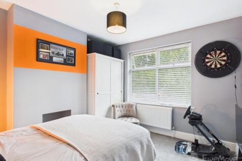 CAM04077G0-PR0056-STILL027