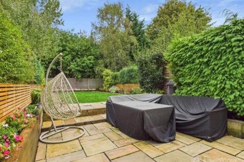 CAM04077G0-PR0056-STILL016