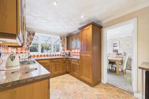 CAM05477G0-PR0013-STILL014