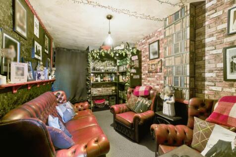 CAM05477G0-PR0013-STILL019