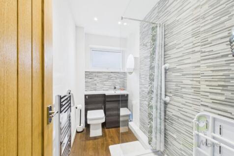 CAM05477G0-PR0015-STILL007