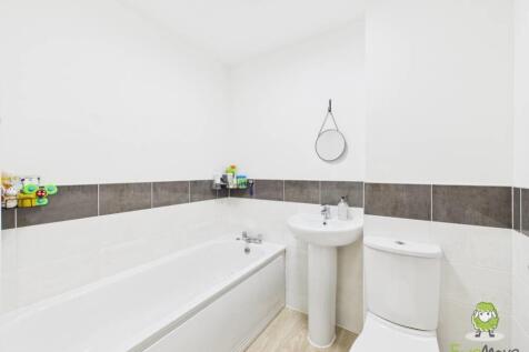 Family Bathroom EmilyDimelowEwemoveWhitchurchandNa