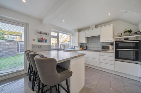 1382487-22-6926e209a441f-ARW-1