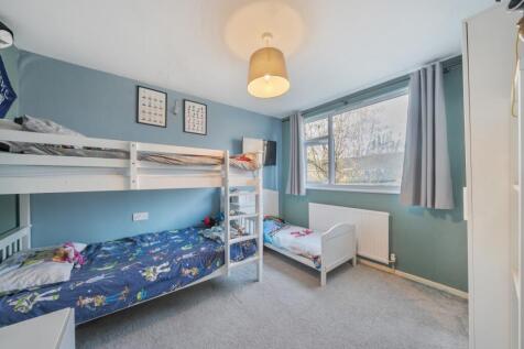 1382487-29-6926e22f29f30-ARW-1