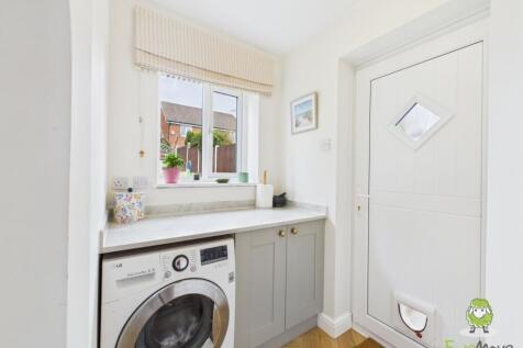 CAM02463G0-PR0086-STILL015