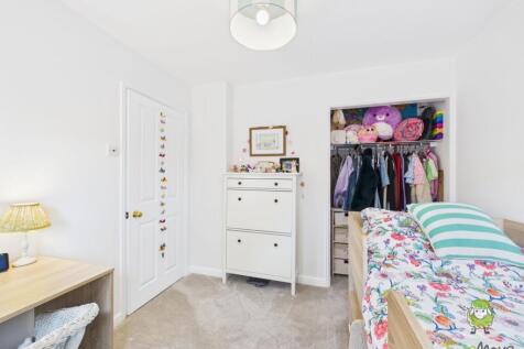 CAM02463G0-PR0086-STILL037